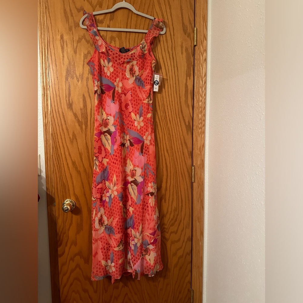 Chaudry Maxi Coral Floral Dress - NWT - Size M